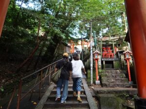 京都 伏見稲荷大社 三叉路～熊鷹社