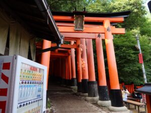 京都 伏見稲荷大社 熊鷹社付近