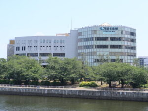 横浜みなとみらい万葉倶楽部 建物