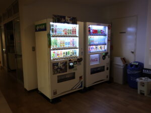 ホテルスパックス草津 地下1階 自動販売機