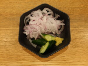 漬物 煮込うどん 山本屋本店 JR名古屋駅店にて