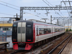 名鉄名古屋本線 2200系 前面 東枇杷島駅にて