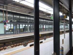 名鉄空港線 中部国際空港駅 2番線・3番線 名鉄名古屋・名鉄岐阜・新鵜沼方面に行く列車が発着します