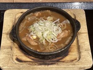 もつ煮込み 天然温泉平和島にて