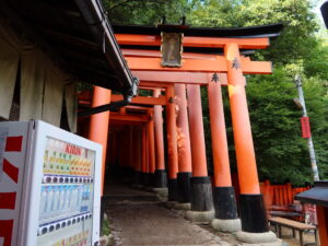 京都 伏見稲荷大社 熊鷹社付近