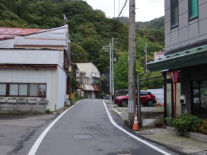 会津若松 東山温泉 射的場付近 川上方向を撮影