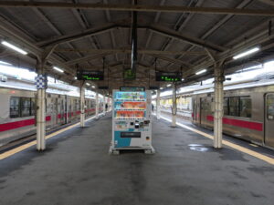 JR奥羽本線 青森駅 3番線・4番線 主に新青森・弘前・大館・東能代・秋田方面に行く列車が発着します