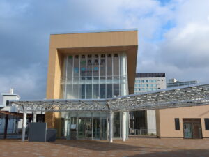 JR奥羽本線 青森駅 西口駅舎