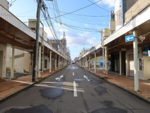 青森 夜店通商店街 国道7号付近から北側を撮影