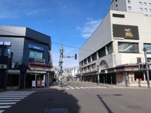 青森県弘前市 県道260号線 土手町 弘前パークホテル付近