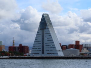 青森ベイエリア 青森県観光物産館 アスパム