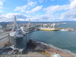 青森県観光物産館 アスパム 13階 展望台からの眺め 西方向を撮影